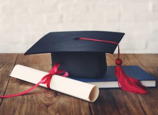 10 Benefits of Having a College Degree